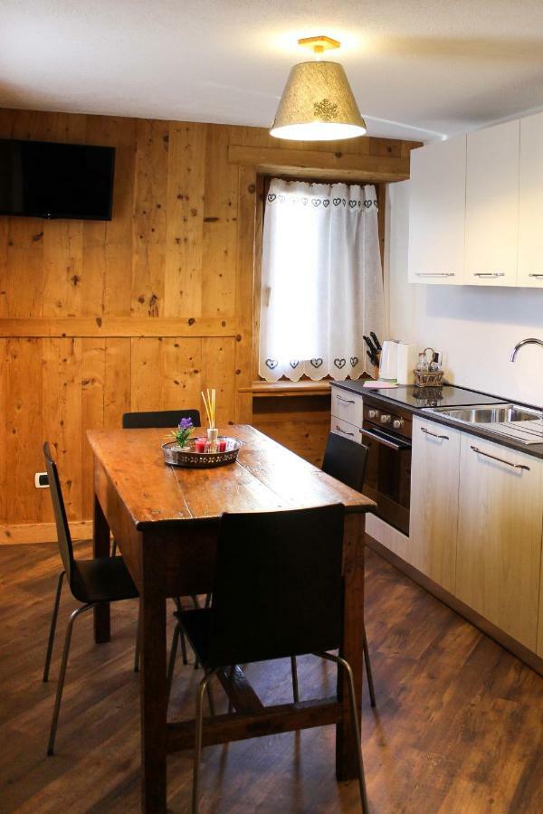 Maison D'Antan Alloggio Ad Uso Turistico Vda Charvensod N 0022 Αόστα Εξωτερικό φωτογραφία